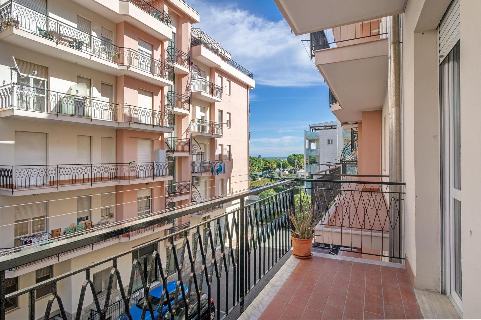 La Casa Dei Nonni Apartment Albenga Exterior foto