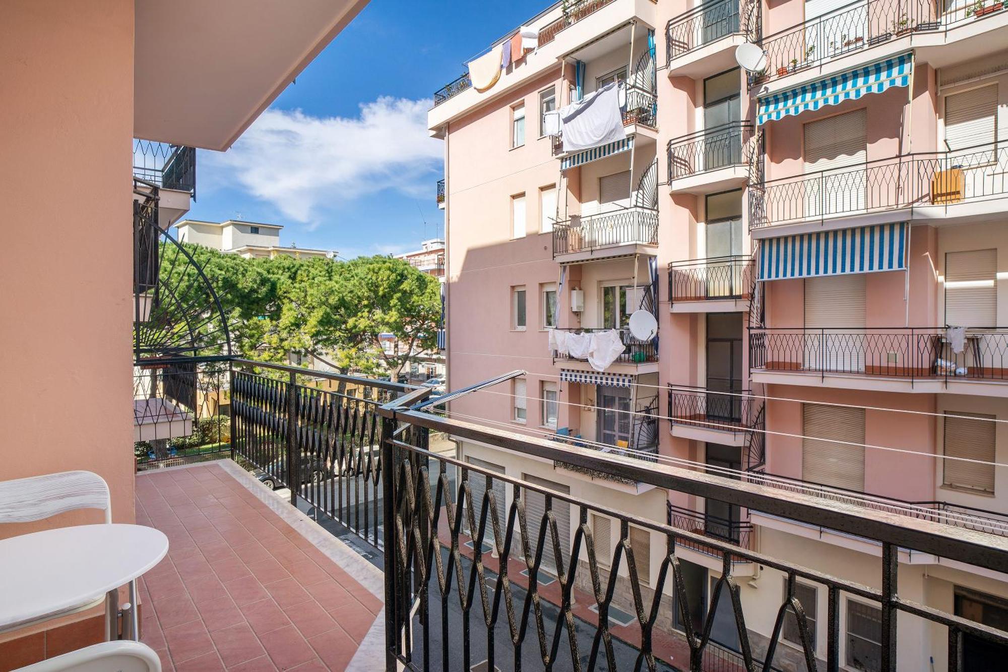 La Casa Dei Nonni Apartment Albenga Exterior foto